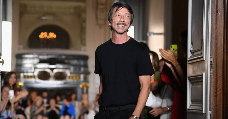 conmocion-en-la-moda-pierpaolo-piccioli-deja-la-direccion-creativa-de-valentino